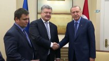 - Cumhurbaşkanı Erdoğan, Ukrayna Cumhurbaşkanı Poroşenko ile görüştü