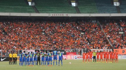 Endonezya Liginde Bir Taraftar Öldürüldü, Federasyon Ligleri Erteledi