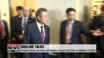 President Moon sits down with leaders of Egypt and Chile on sidelines of UN