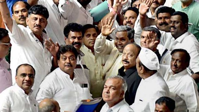 ಕಾಂಗ್ರೆಸ್ ಕಾರ್ಯಕರ್ತರ ನಿಗಮ-ಮಂಡಳಿ ಕನಸಿಗೆ ಹೈ ಕಮಾಂಡ್ ತಡೆ | Oneindia Kannada