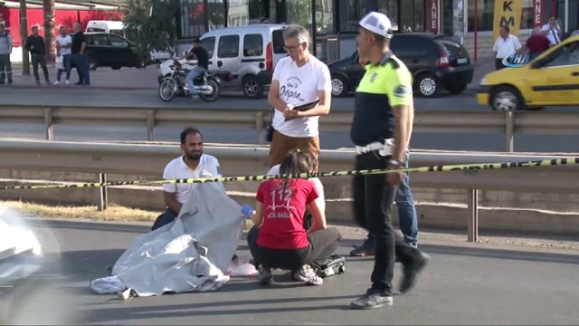 Yolun karşısına geçmek isteyen yaya minibüs çarpması sonucu hayatını kaybetti