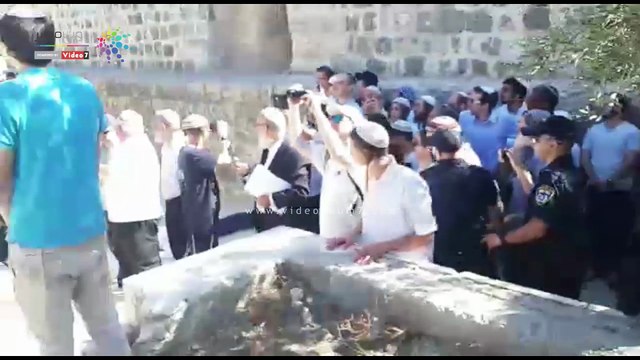 مستوطنون يقتحمون المسجد الأقصى وقوات الاحتلال تحول القدس لثكنة عسكرية