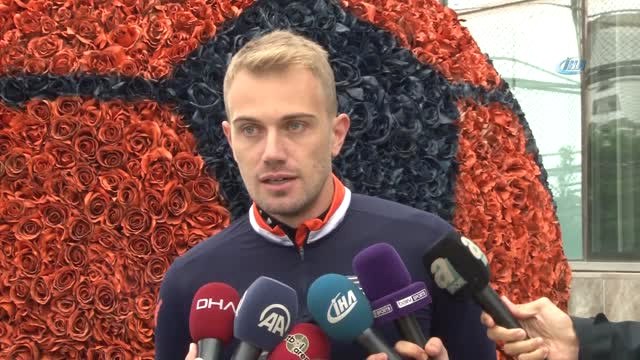 Mert Günok: İyi Performans Gösterdiğim Taktirde Milli Takım'a Seçileceğimi Düşünüyorum - Medipol...