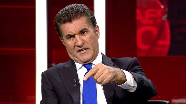 Mustafa Sarıgül, Başkan Erdoğan'la Aynı Takımda Yer Aldığı Fotoğrafı Paylaşıp Hemen Sildi