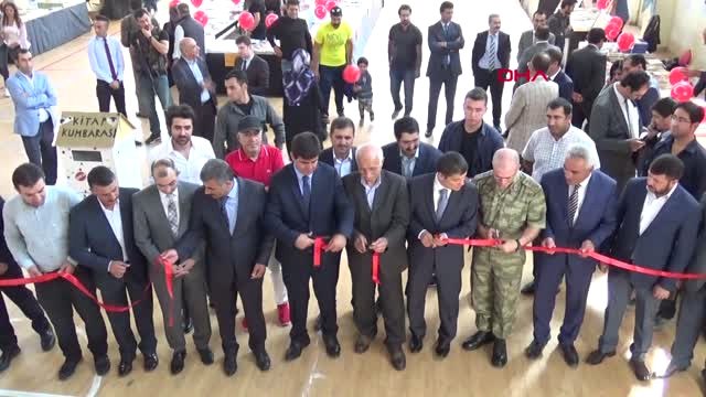 Van Erciş'te 4'üncü Edebiyat Şöleni ve Kitap Günleri Etkinliği Başladı