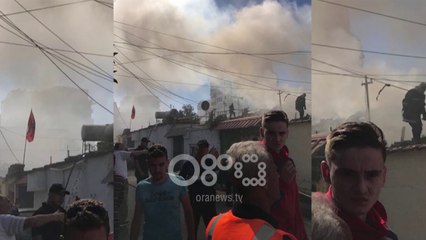 Ora News - Tiranë, përfshihet nga zjarri një banesë në "tregun çam"