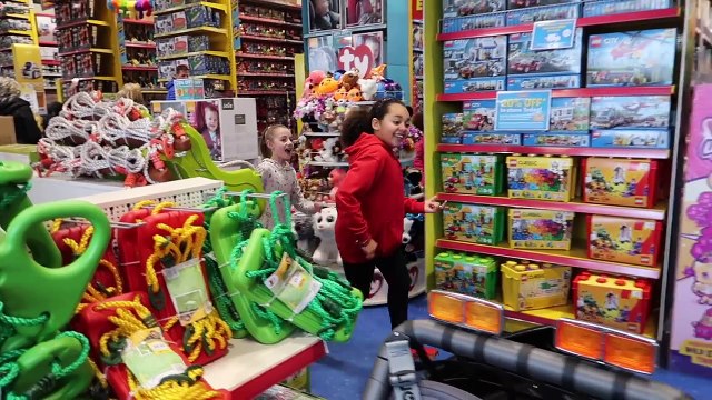 87 LOL Surprise Dolls Confetti Pop Toy Hunt! Power Wheels Ride On Car Toys AndMe