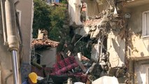Patlamada hasar gören bina yıkılıyor - BURSA