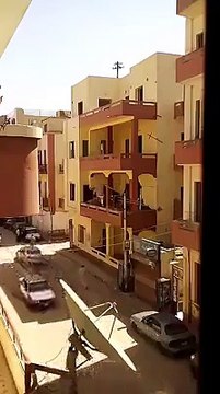 Régis détruit un mur porteur dans son appartement et fait s’écrouler tout son immeuble