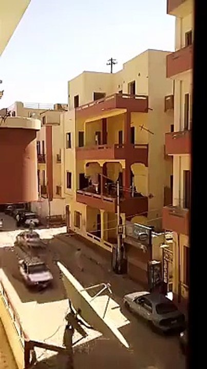 Régis détruit un mur porteur dans son appartement et fait s’écrouler tout son immeuble