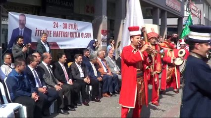 Tarihi tulumbacılar temsili yangına müdahale etti