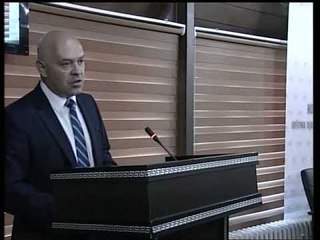 Ardian Gjini i përgjigjet Shpend Kumnovës