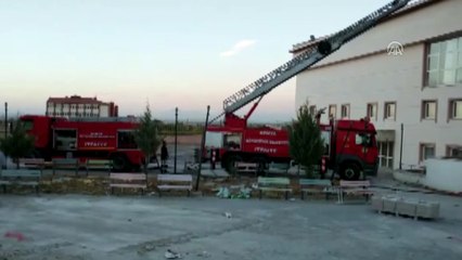 Kız öğrenci yurdunun çatısında yangın - KONYA