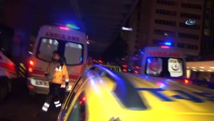 Mecidiyeköy’de özel halk otobüsü ile otomobil çarpıştı