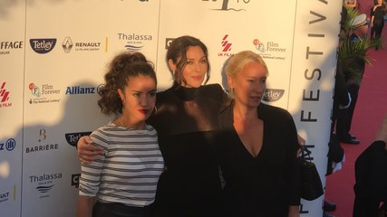 Monica Bellucci et le jury sur le tapis rouge