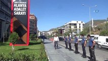 Alanya'daki Yaklaşık 100 Milyon TL'lik Dolandırıcılık İddiasına 5 Tutuklama