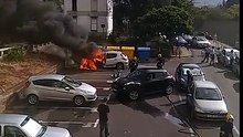 fogo que destruiu carro no Bairro do Hospital - Funchal