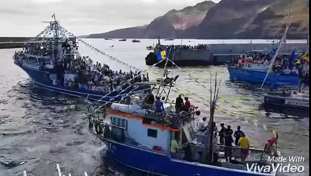 Procissão por mar na Festa de Nossa Senhora da Piedade no Canical