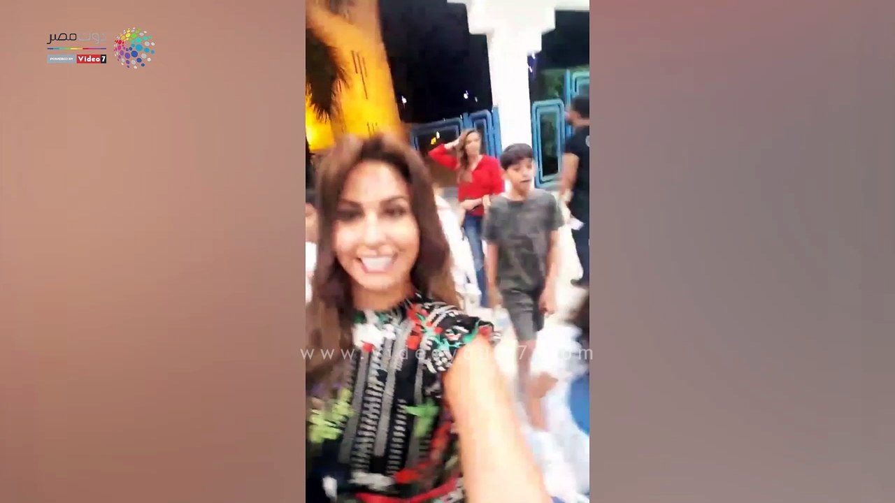 مى سليم توثق تجربتها فى عروض ديزنى لايف مع ابنتها