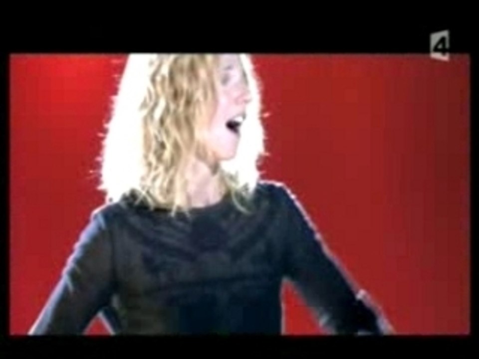SANDRINE KIBERLAIN LA CHANTEUSE