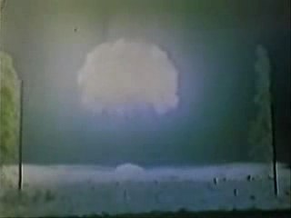 Bombe atomique | compilation de booms