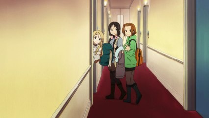 azusa hits yui (subbed)