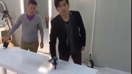 周杰倫骰子疊疊樂 賭神上身 Jay plays dice like god of gamblers