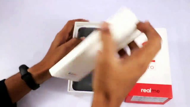 RealMe 2 Pro Smartphone Unboxing and First Look !!