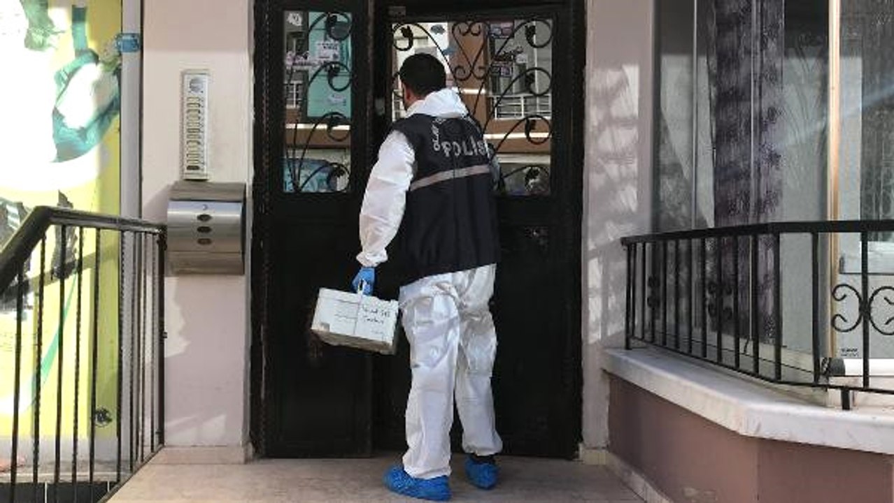 10 Yaşındaki Çocuk, Oyuncak Sandığı Tabanca İle Babaannesini Vurdu