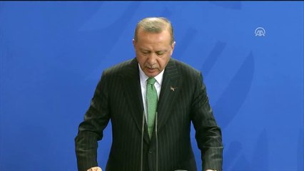 Erdoğan: 'Ülkemiz diğer alanlarda olduğu gibi ekonomi alanında gelebilecek tehditlere karşı hazırlıklı ve bunları bertaraf edebilecek güçtedir' - BERLİN
