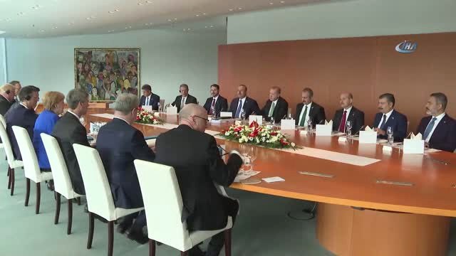 Erdoğan ve Merkel Çalışma Yemeğinde Bir Araya Geldi
