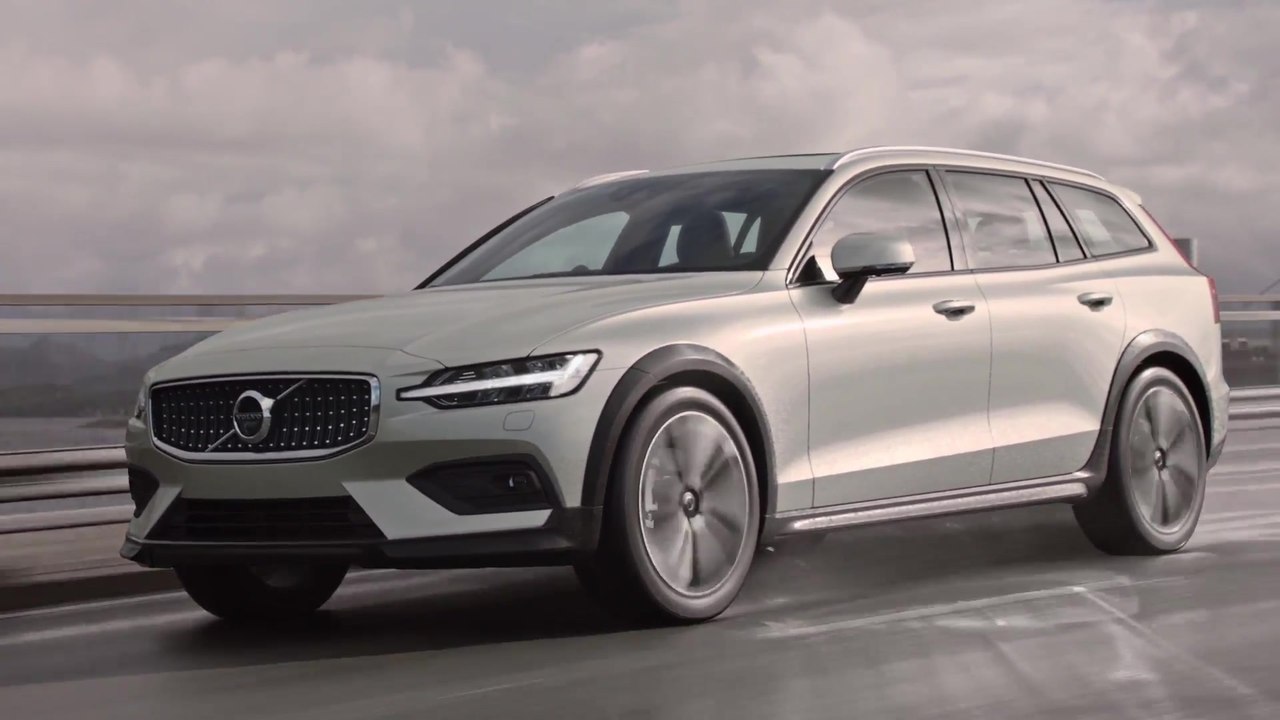 New Volvo V60 Cross Country Driving Video