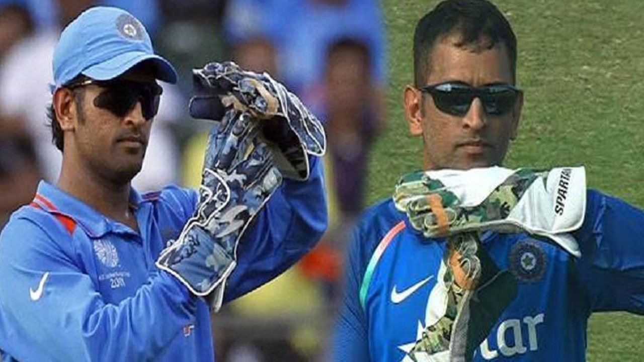 Asia Cup 2018: Dhoni Should Conduct Coaching Classes On DRS As Post-Retirement Plan : Aakash Chopra