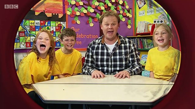 Children who tell Justin their favourite jokes 0210