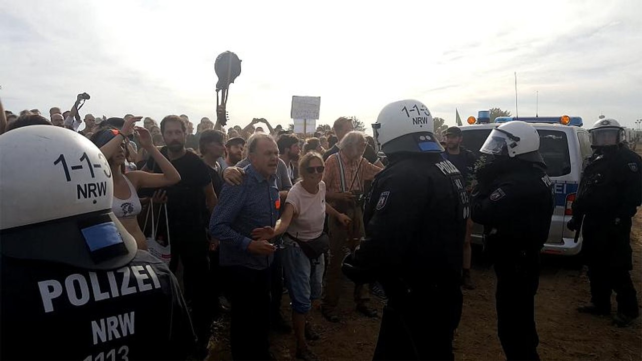 Γερμανία: Ο άνθρακας στο επίκεντρο των συγκρούσ...