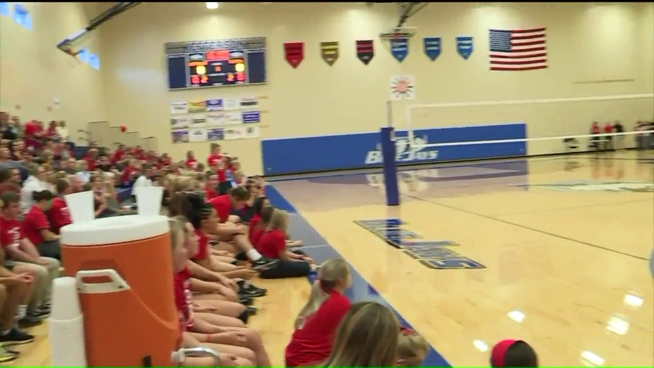 Volleyball Coach Reunited with Men Who Saved Her Life After Heart Attack