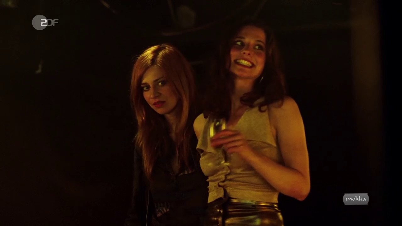 Zarah And Jenny 2 [EN/PT/ES/DE] SUBS