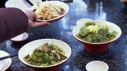 Cooking shredded chicken with tofu