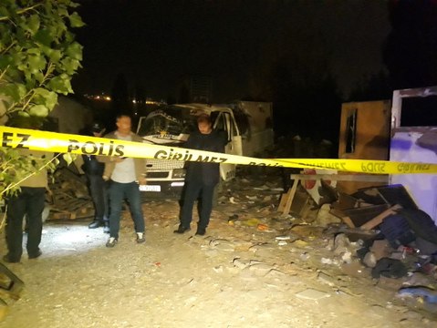 Çakmak Gazı Bomba Gibi Patladı: 3 Yaralı