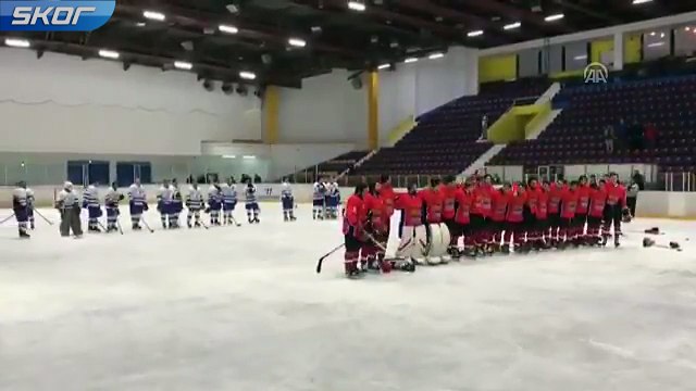 Kıtalararası Buz Hokeyi Kupası'nda İstiklal Marşı skandalı
