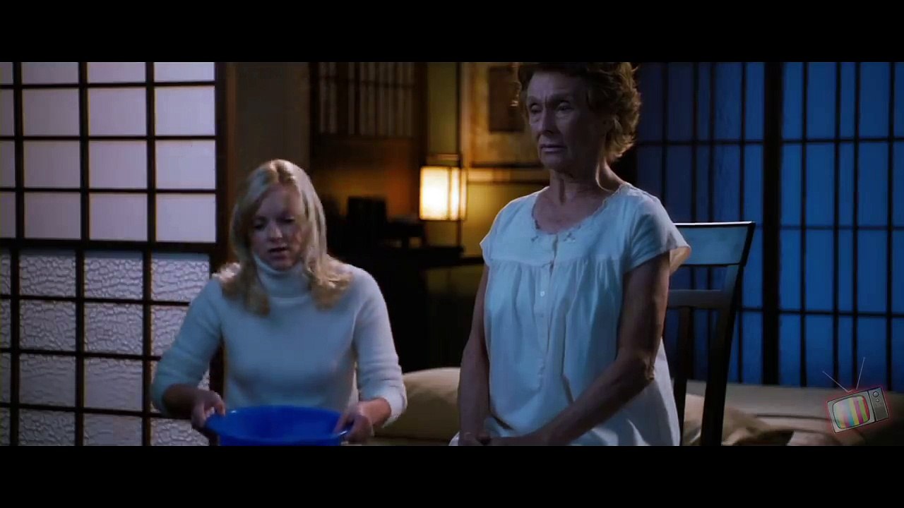 The first night in the old lady house - very scary movie scene