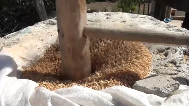 Atalardan Kalan Buğday Dövme Geleneği Sürüyor