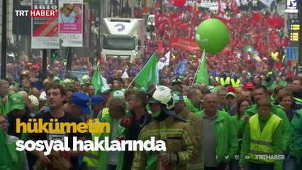 Скачать видео: Belçika polisinden kamu çalışanlarının protestosuna orantısız güç