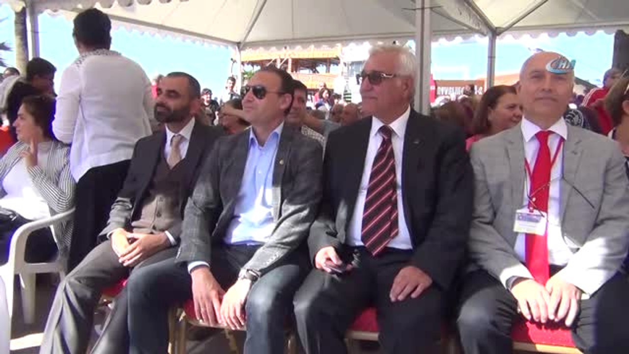 Türkiye'deki Engelliler 26. Kez Ayvalık Uluslararası Engelliler Festivali'nde Buluştu