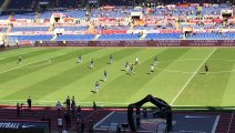 L'ingresso in campo della Lazio prima del derby