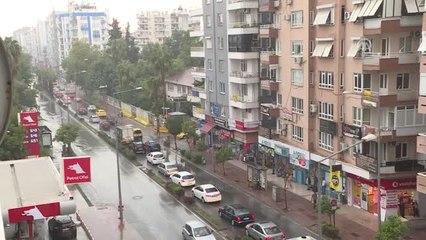 Antalya'da Sağanak Etkili Oldu