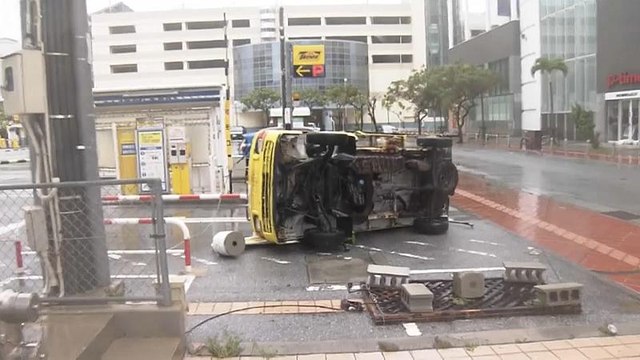 Трами сносит все на своем пути