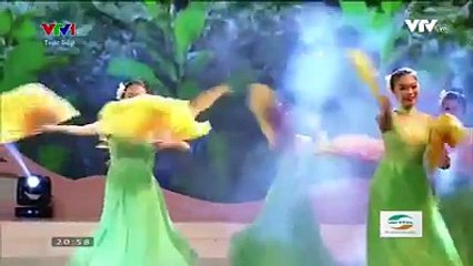 Đảng cho ta cả mùa xuân - Anh Thơ