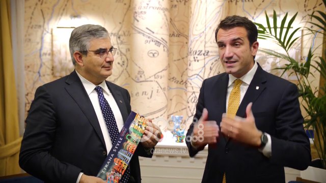 Ora News - Veliaj pret senatorin D’Alfonso: Mezi pres që të përparojmë me investimet italiane
