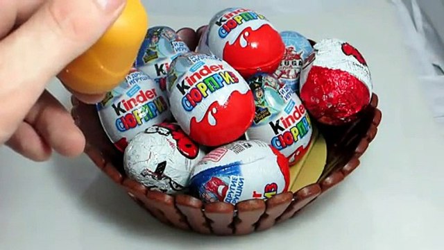 1 of 12 Kinder Surprise Eggs открываем Киндер сюрприз пираты карибского моря